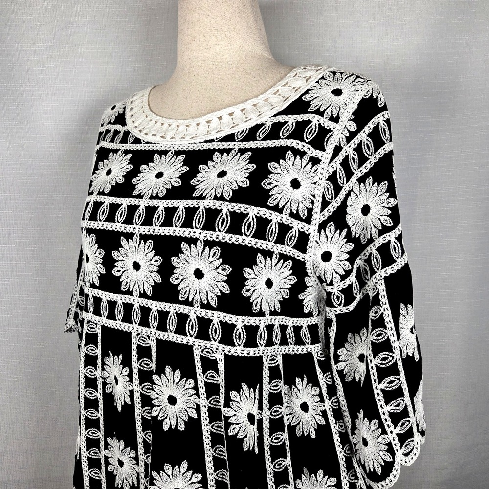 Indigo‎ Poppy Crochet Embroidered Top Women's S Bell Sleeve Babydoll Boho NEW - Picture 2 of 9